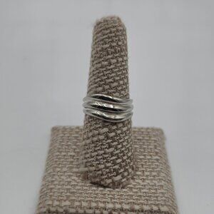 Size 8 Sterling Silver Solid Wavy Design Ring A3083